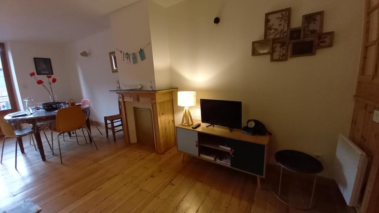 Appartement De Charme Le 1707 Au Coeur De La Cite Vauban Briancon  Luaran gambar