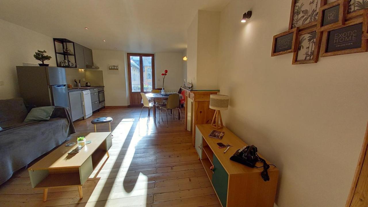 Appartement De Charme Le 1707 Au Coeur De La Cite Vauban Briancon  Luaran gambar